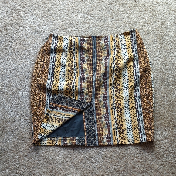 Vintage Animal Print Women's Skirt - Picture 5 of 7
